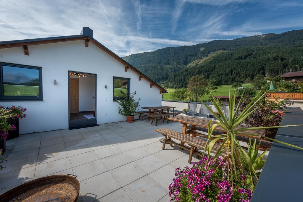 Haus Moesenlechner Apartment Maishofen Exterior photo