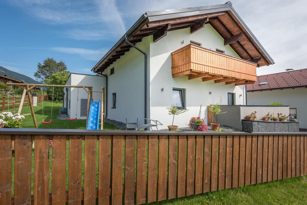 Haus Moesenlechner Apartment Maishofen Exterior photo